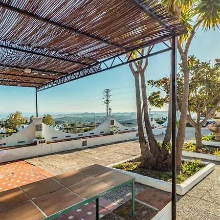 4 Bedroom Lovely In Hébergement de vacances