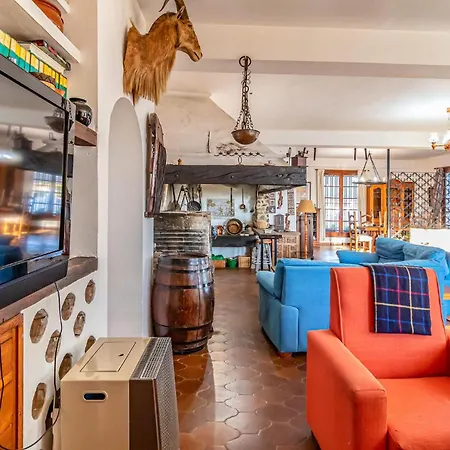 4 Bedroom Lovely In בית נופש