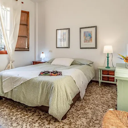 4 Bedroom Lovely In בית נופש